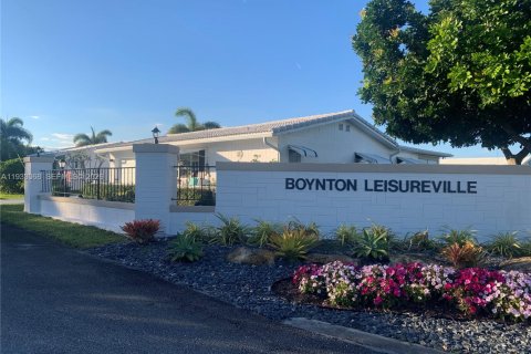 Купить виллу или дом в Бойнтон-Бич, Флорида 3 спальни, 150.87м2, № 1995727 - фото 2