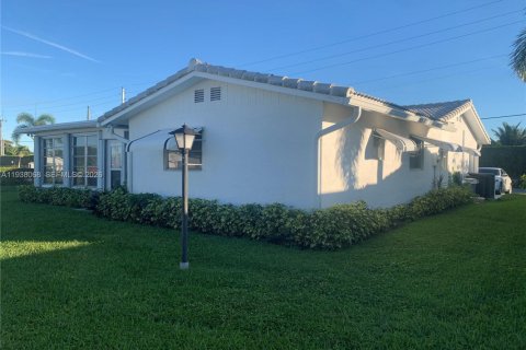 Купить виллу или дом в Бойнтон-Бич, Флорида 3 спальни, 150.87м2, № 1995727 - фото 8