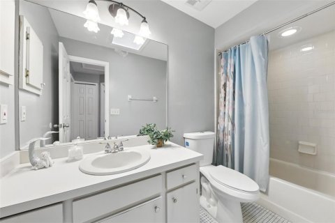 Duplex in Orlando, Florida 3 bedrooms, 126.72 sq.m. № 1843852 - photo 18