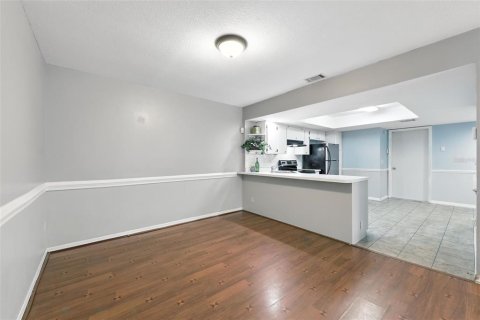 Duplex in Orlando, Florida 3 bedrooms, 126.72 sq.m. № 1843852 - photo 7