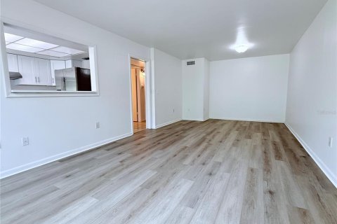 Copropriété à vendre à Temple Terrace, Floride: 2 chambres, 102.56 m2 № 2258893 - photo 3