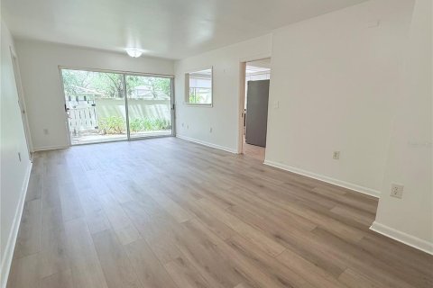 Copropriété à vendre à Temple Terrace, Floride: 2 chambres, 102.56 m2 № 2258893 - photo 5