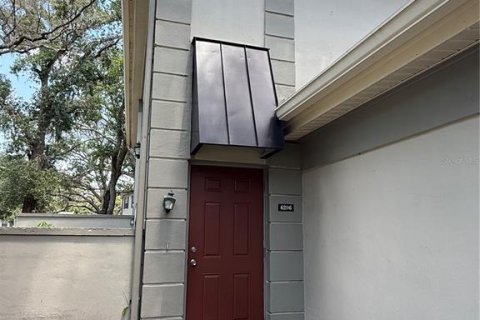 Condo à Temple Terrace, Floride, 2 chambres № 2258893