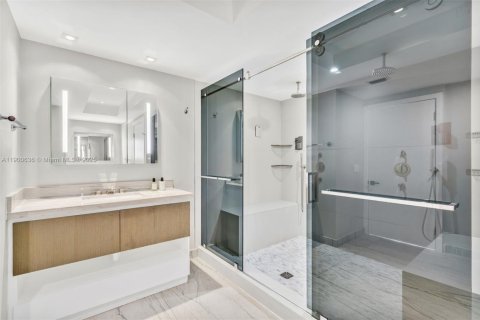 Condominio en venta en Miami, Florida, 4 dormitorios, 317.26 m2 № 1953689 - foto 12