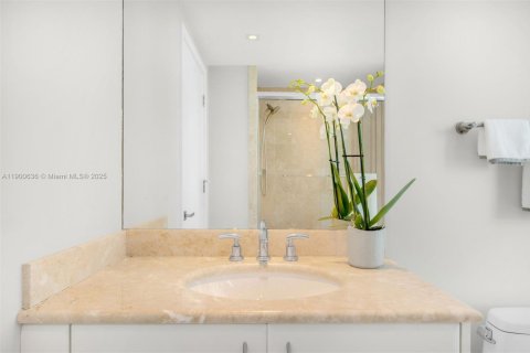 Condominio en venta en Miami, Florida, 4 dormitorios, 317.26 m2 № 1953689 - foto 18