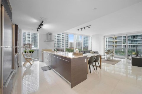 Condominio en alquiler en Miami, Florida, 2 dormitorios, 123.28 m2 № 2055427 - foto 5
