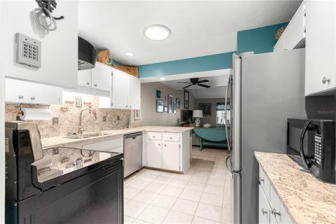 Casa en venta en Ocala, Florida, 3 dormitorios, 134.8 m2 № 1911461 - foto 12