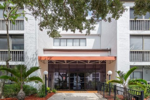 Condo in Clearwater, Florida, 3 bedrooms  № 2236167 - photo 2