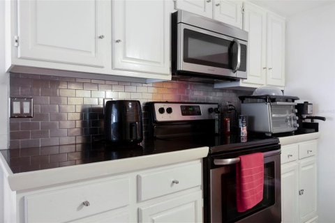 Condo in Clearwater, Florida, 3 bedrooms  № 2236167 - photo 7