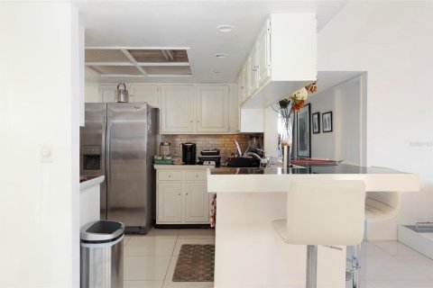 Condo in Clearwater, Florida, 3 bedrooms  № 2236167 - photo 6