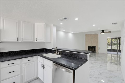Adosado en venta en Largo, Florida, 2 dormitorios, 94.57 m2 № 2217238 - foto 4