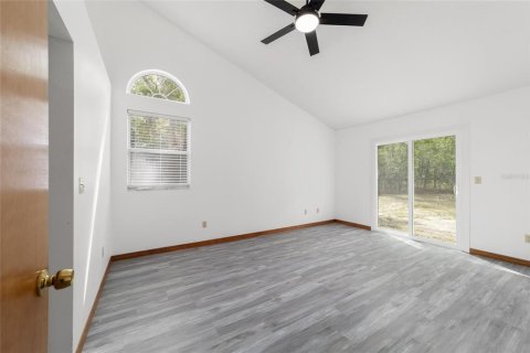 House in Dunnellon, Florida 4 bedrooms, 213.86 sq.m. № 2202424 - photo 11