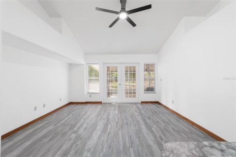 House in Dunnellon, Florida 4 bedrooms, 213.86 sq.m. № 2202424 - photo 9
