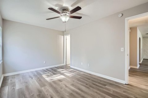 Casa en venta en Port Orange, Florida, 3 dormitorios, 188.31 m2 № 1815112 - foto 16