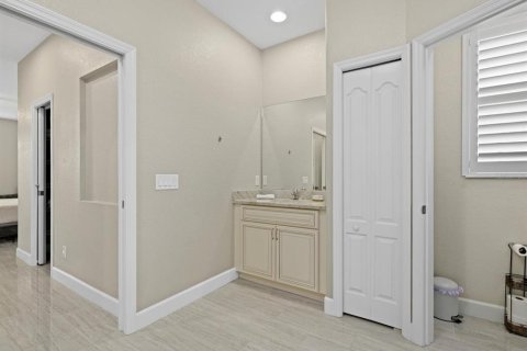 Villa ou maison à louer à Port Charlotte, Floride: 3 chambres, 183.85 m2 № 2214846 - photo 19