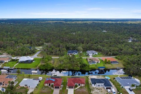 Villa ou maison à louer à Port Charlotte, Floride: 3 chambres, 183.85 m2 № 2214846 - photo 30