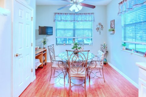 House in Kissimmee, Florida 2 bedrooms, 129.88 sq.m. № 1884965 - photo 12
