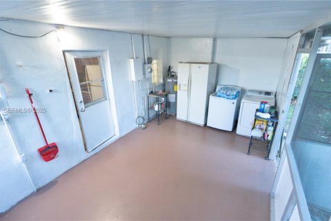 Villa ou maison à vendre à Hialeah, Floride: 3 chambres, 68.28 m2 № 1987305 - photo 13