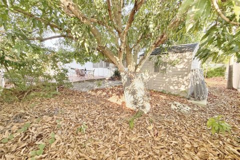 Villa ou maison à vendre à Hialeah, Floride: 3 chambres, 68.28 m2 № 1987305 - photo 17