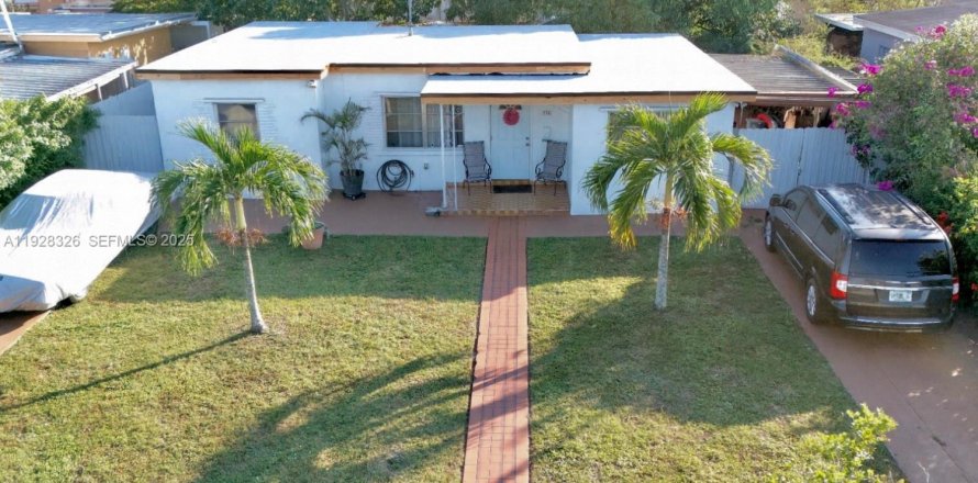 Villa ou maison à Hialeah, Floride 3 chambres, 68.28 m2 № 1987305