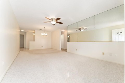 Villa ou maison à vendre à Ocala, Floride: 2 chambres, 112.88 m2 № 1907473 - photo 12