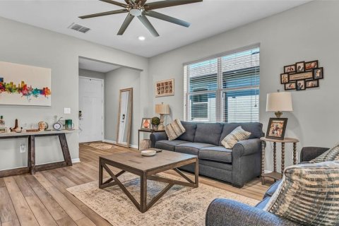 Casa en venta en Land O' Lakes, Florida, 2 dormitorios, 137.5 m2 № 1574655 - foto 4