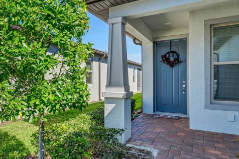Casa en venta en Land O' Lakes, Florida, 2 dormitorios, 137.5 m2 № 1574655 - foto 2