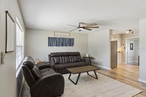 Villa ou maison à vendre à Babson Park, Floride: 3 chambres, 108.42 m2 № 2296872 - photo 6