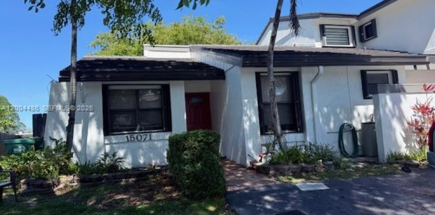 Таунхаус в Майами, Флорида 2 спальни, 101.73м2 № 2068574