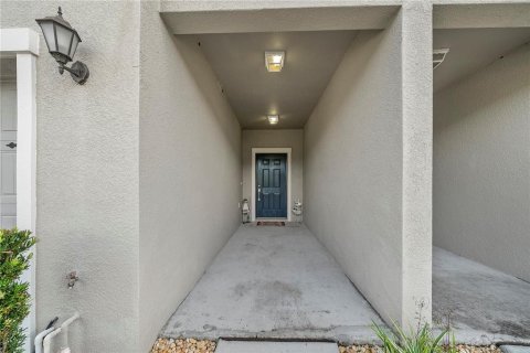 Townhouse in Sun City Center, Florida 3 bedrooms, 158.03 sq.m. № 1817376 - photo 2