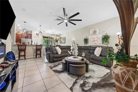 Townhouse in Sun City Center, Florida 3 bedrooms, 158.03 sq.m. № 1817376 - photo 5