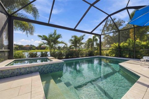 Villa ou maison à vendre à Nokomis, Floride: 2 chambres, 156.26 m2 № 2437162 - photo 2