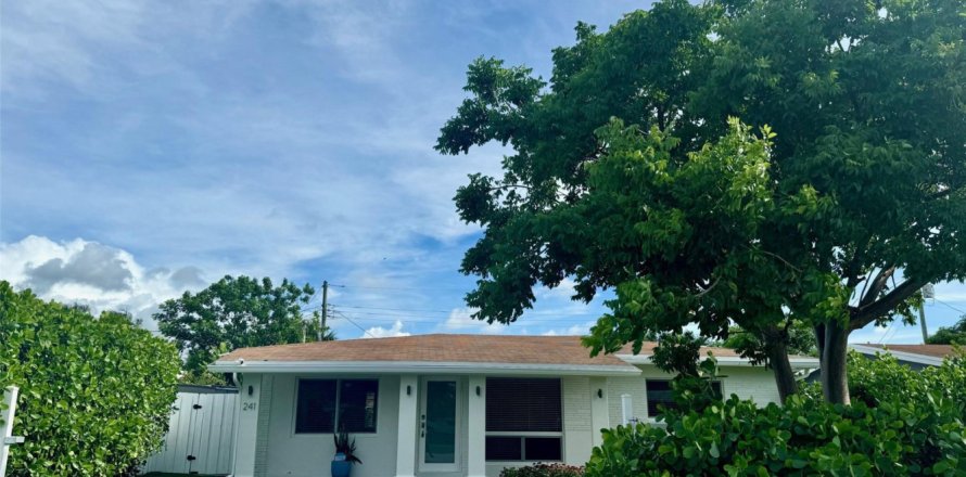 Casa en Fort Lauderdale, Florida 3 dormitorios, 107.02 m2 № 1231409