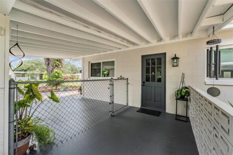 House in Tampa, Florida 3 bedrooms, 88.26 sq.m. № 1835083 - photo 19