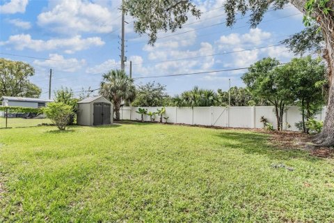 House in Tampa, Florida 3 bedrooms, 88.26 sq.m. № 1835083 - photo 21