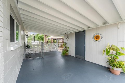 House in Tampa, Florida 3 bedrooms, 88.26 sq.m. № 1835083 - photo 20
