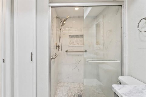 Condo in New Port Richey, Florida, 2 bedrooms  № 1747521 - photo 27