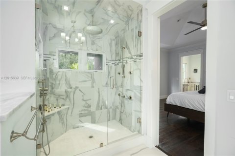 House in Stuart, Florida 6 bedrooms, 304.16 sq.m. № 2180715 - photo 28