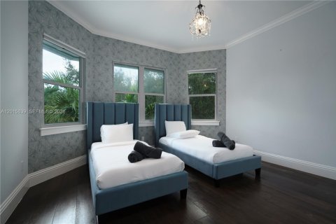 House in Stuart, Florida 6 bedrooms, 304.16 sq.m. № 2180715 - photo 19