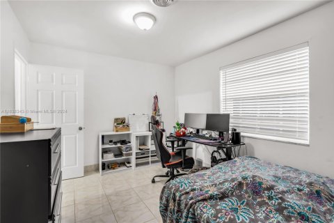 House in Homestead, Florida 4 bedrooms, 157.93 sq.m. № 1763743 - photo 13