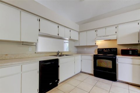 Villa ou maison à vendre à Tampa, Floride: 5 chambres, 192.12 m2 № 1679094 - photo 3