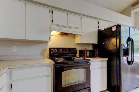 Villa ou maison à vendre à Tampa, Floride: 5 chambres, 192.12 m2 № 1679094 - photo 7