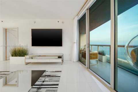 Copropriété à louer à Miami, Floride: 1 chambre, 96.15 m2 № 1935477 - photo 9