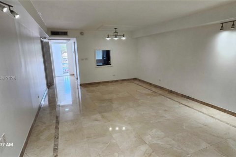 Copropriété à louer à Miami, Floride: 1 chambre, 96.99 m2 № 1949485 - photo 5