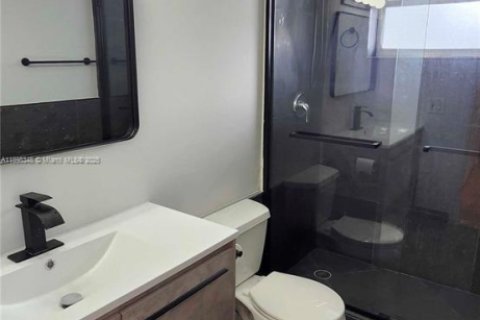 Copropriété à louer à Miami, Floride: 1 chambre, 96.99 m2 № 1949485 - photo 11