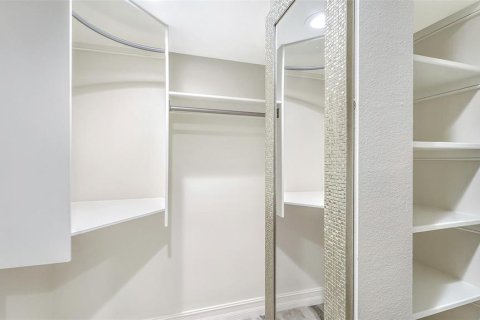 Купить кондоминиум в Сарасота, Флорида 3 комнаты, 136.19м2, № 2285330 - фото 23