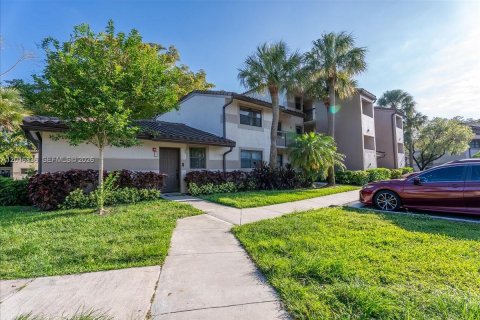 Condo in Sunrise, Florida, 1 bedroom  № 2088412 - photo 6