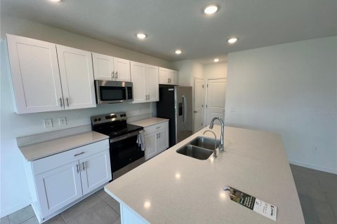 House in Haines City, Florida 3 bedrooms, 171.87 sq.m. № 1767665 - photo 4