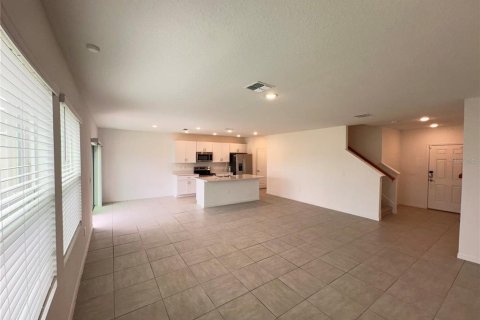 House in Haines City, Florida 3 bedrooms, 171.87 sq.m. № 1767665 - photo 3