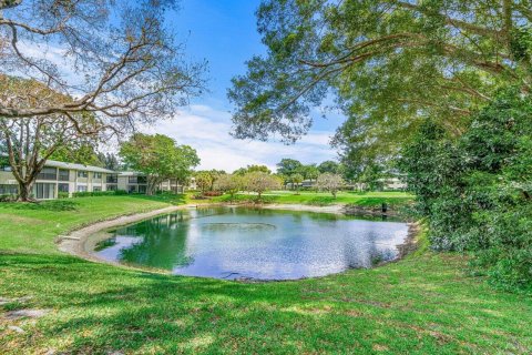 Copropriété à vendre à Boynton Beach, Floride: 2 chambres, 159.05 m2 № 2251450 - photo 13